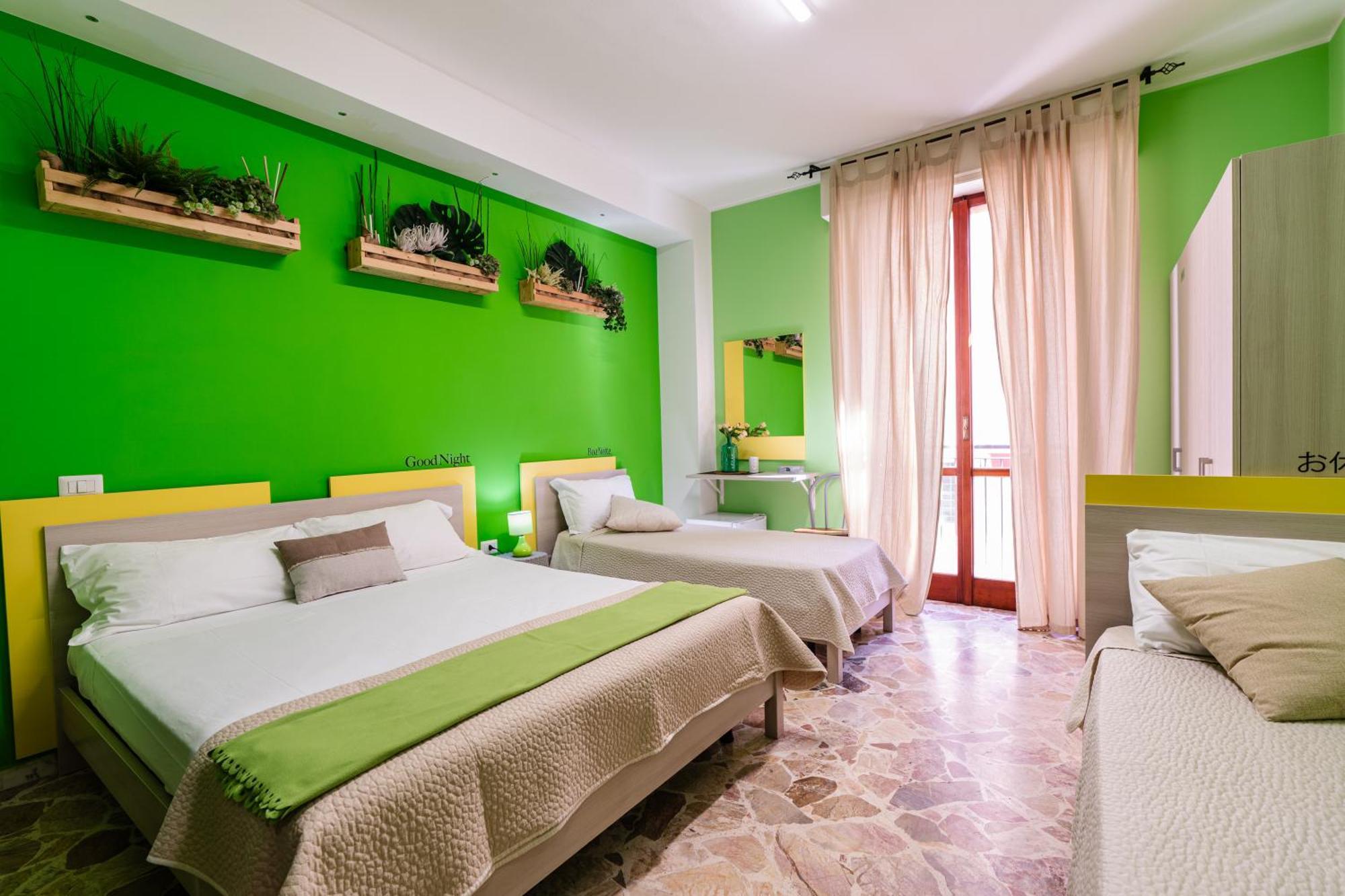 Santa Croce Rooms Barletta Esterno foto
