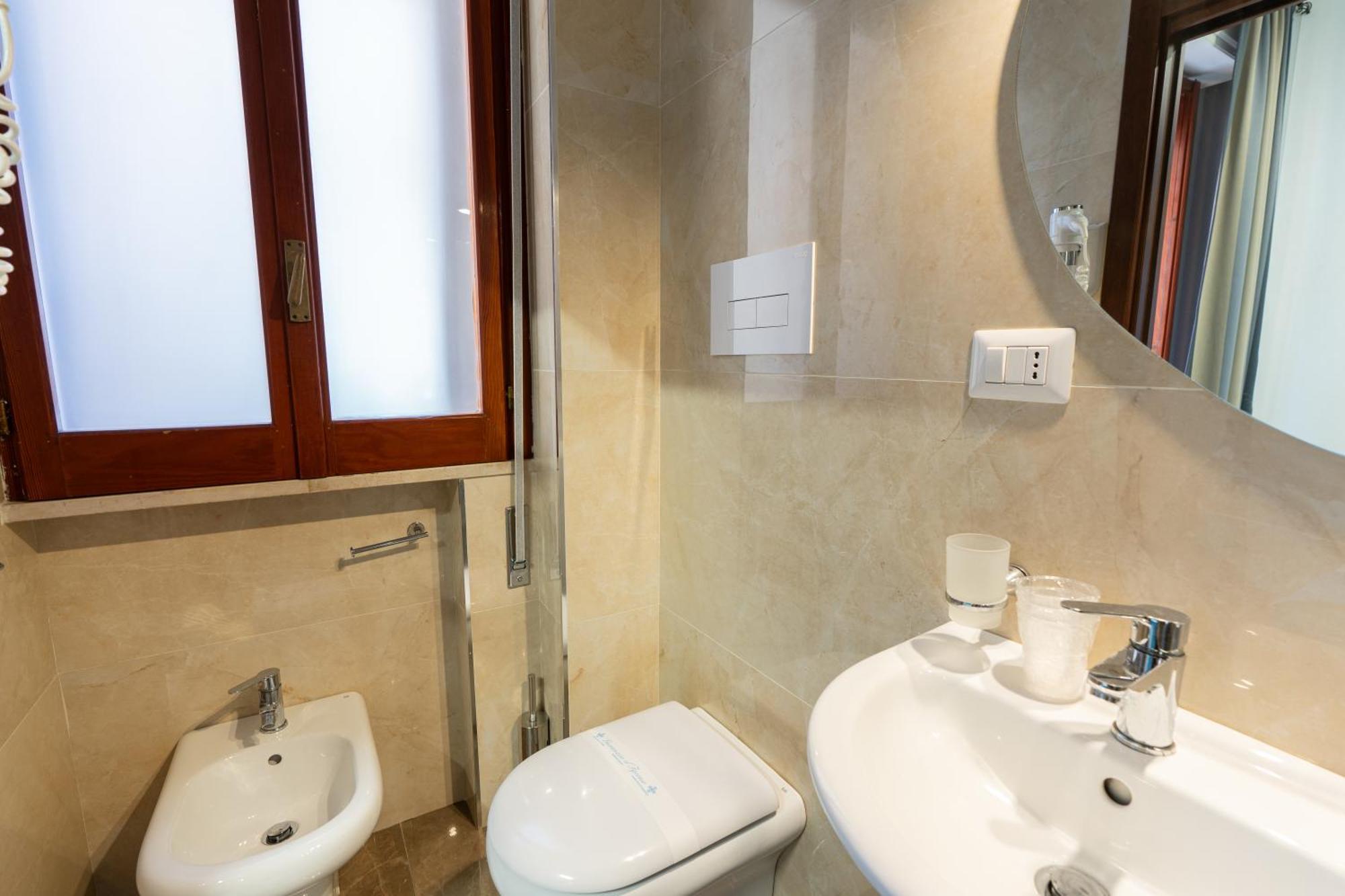 Santa Croce Rooms Barletta Esterno foto